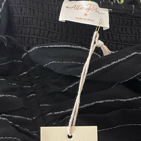 BNWT! Allie Rose, Harlow Halter Tie Jumpsuit in Black, Washed Pinstripe - Picture 11 of 12